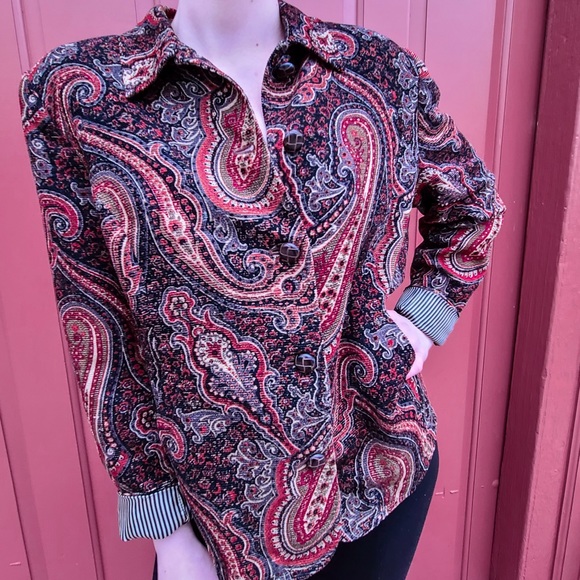 🚨 SOLD 🚨 Vintage Paisley Tapestry Jacket - Picture 3 of 9